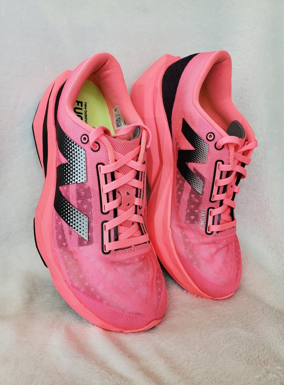New Balance Rebel V4 Womens 8.0 Pink